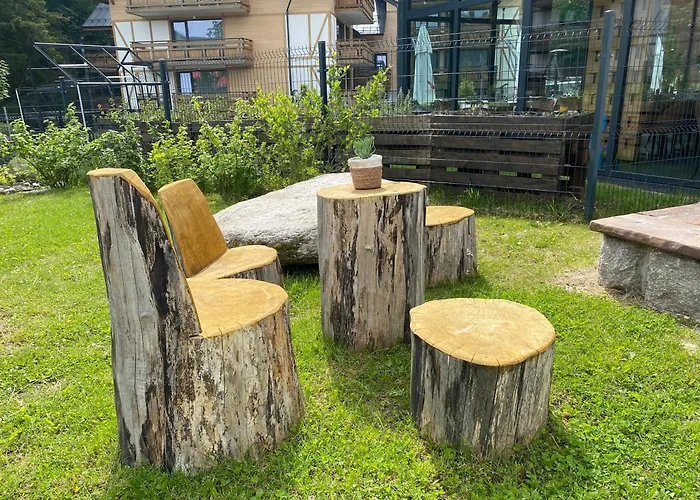 Dzika Roza 木屋 斯克拉斯卡波伦巴